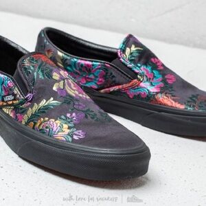 Vans sz 6.5women loafers muti colors